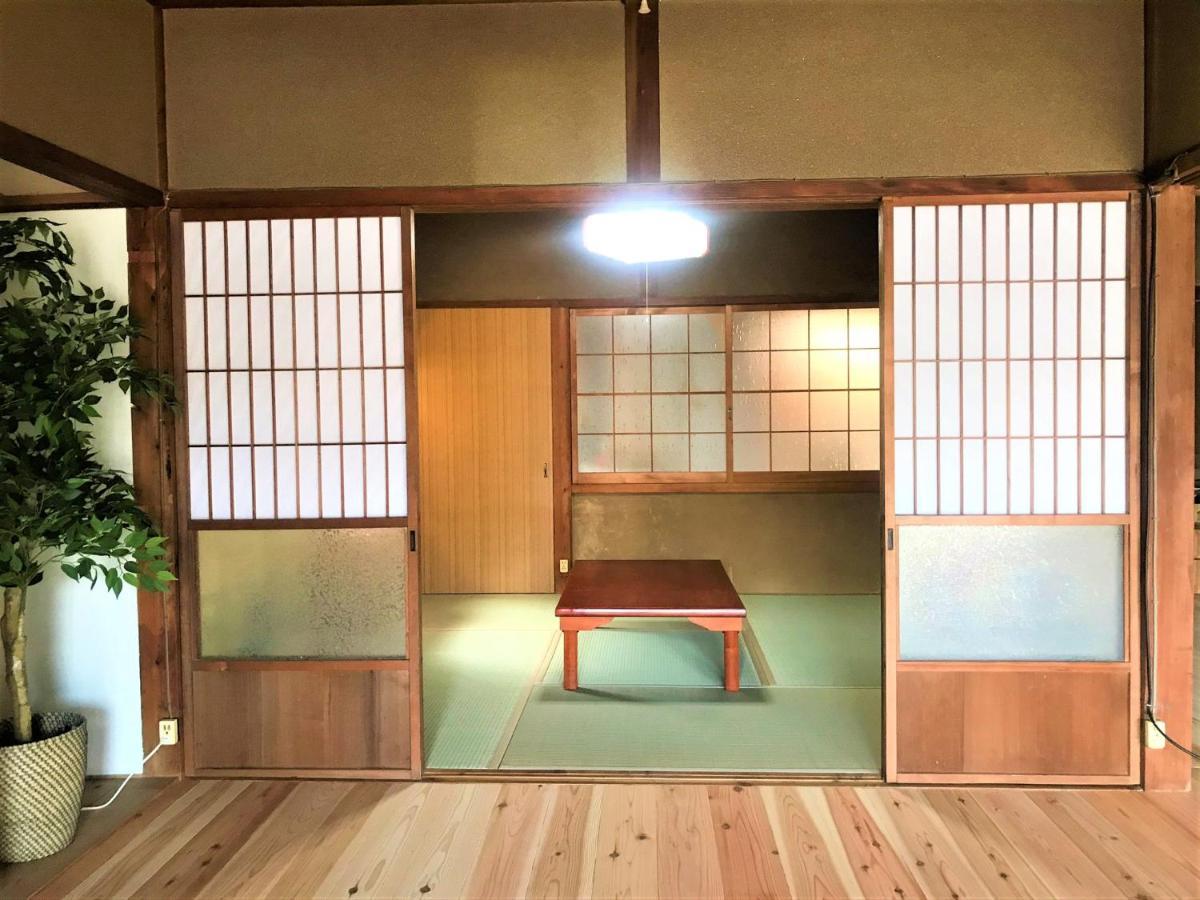 ゲストハウス三軒家 Shirahama Exterior foto